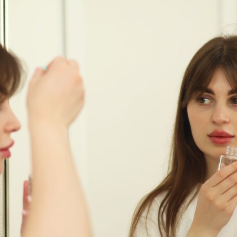 Zdjęcie: Pielęgnacja przed i po opalaniu: AHA, retinol i regeneracja skóry